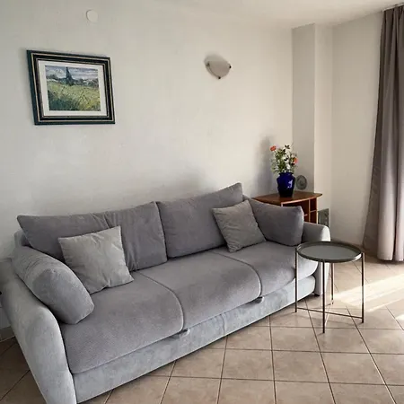 Simic 아파트 트로기르